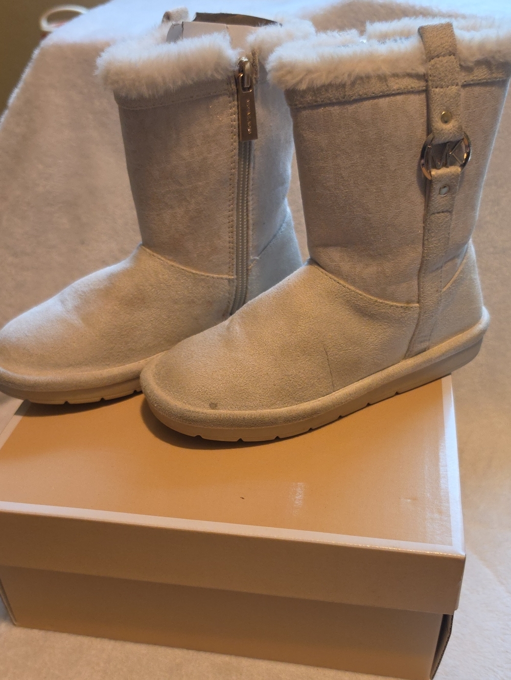 Michael Kors Light Gray Suede Shearling Winter Boots
